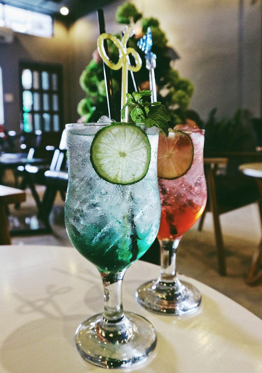 BTSNYC Experiences On Going NYC Nightlife Bar Club Crawl Tour Cocktails