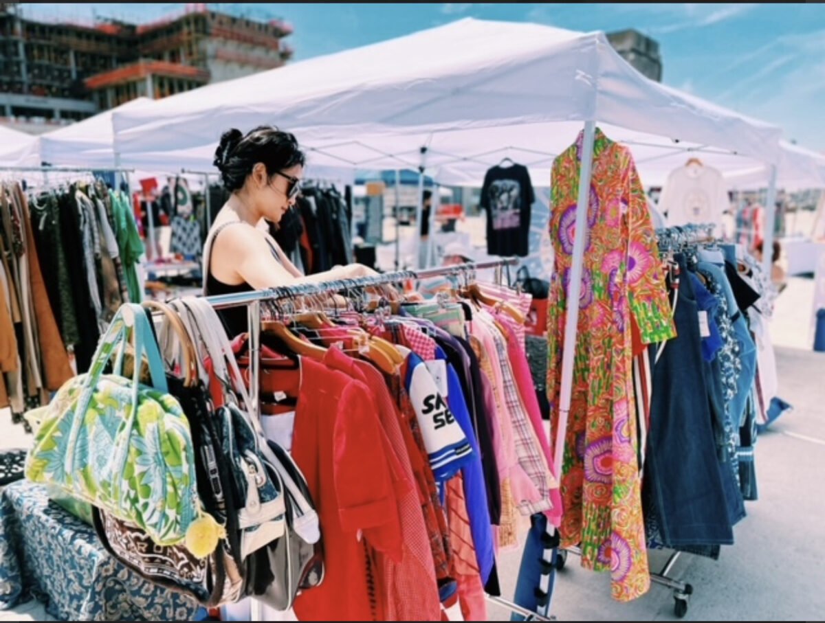 Clothes Greenpoint Terminal Market Greenpoint Brooklyn New York