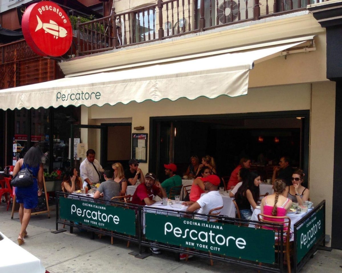 Dining Pescatore Restaurant Manhattan Façade