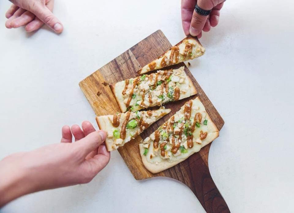 Dining Pescatore Restaurant Manhattan Pizza Slices