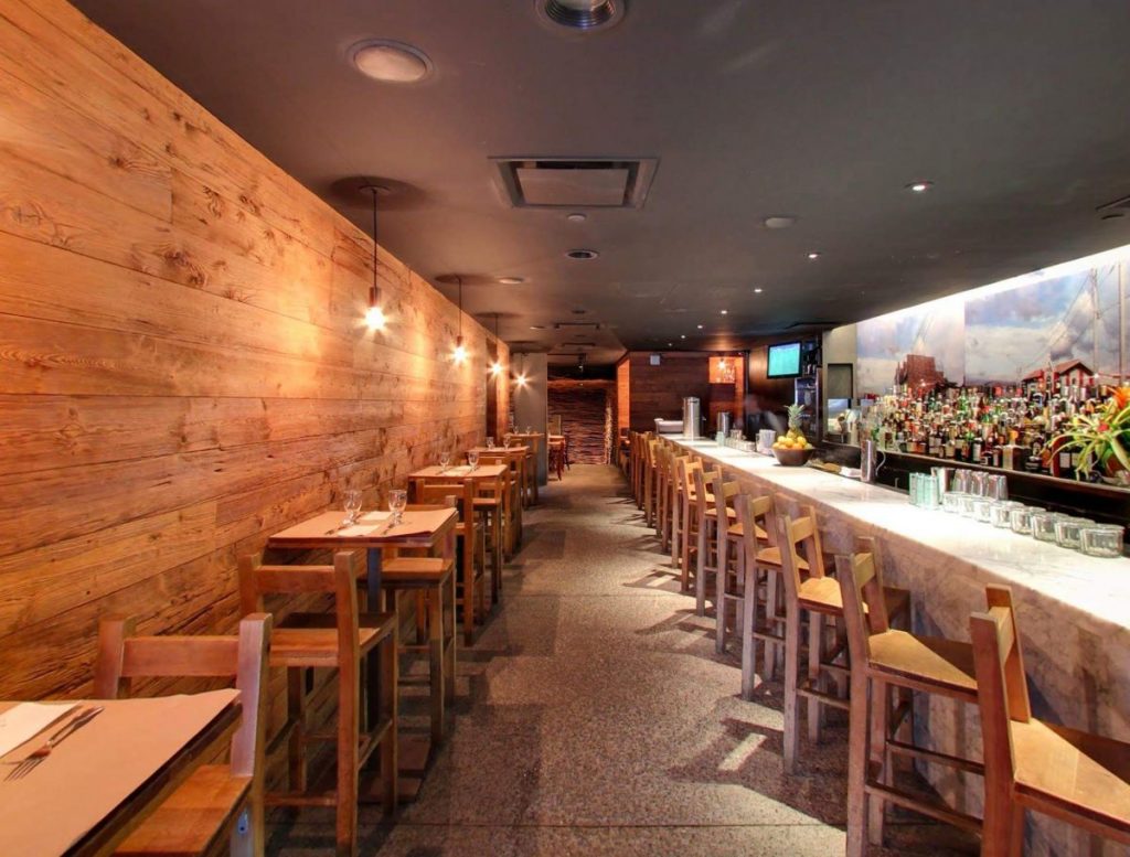 Dining Pio Pio Restaurant Bar Area