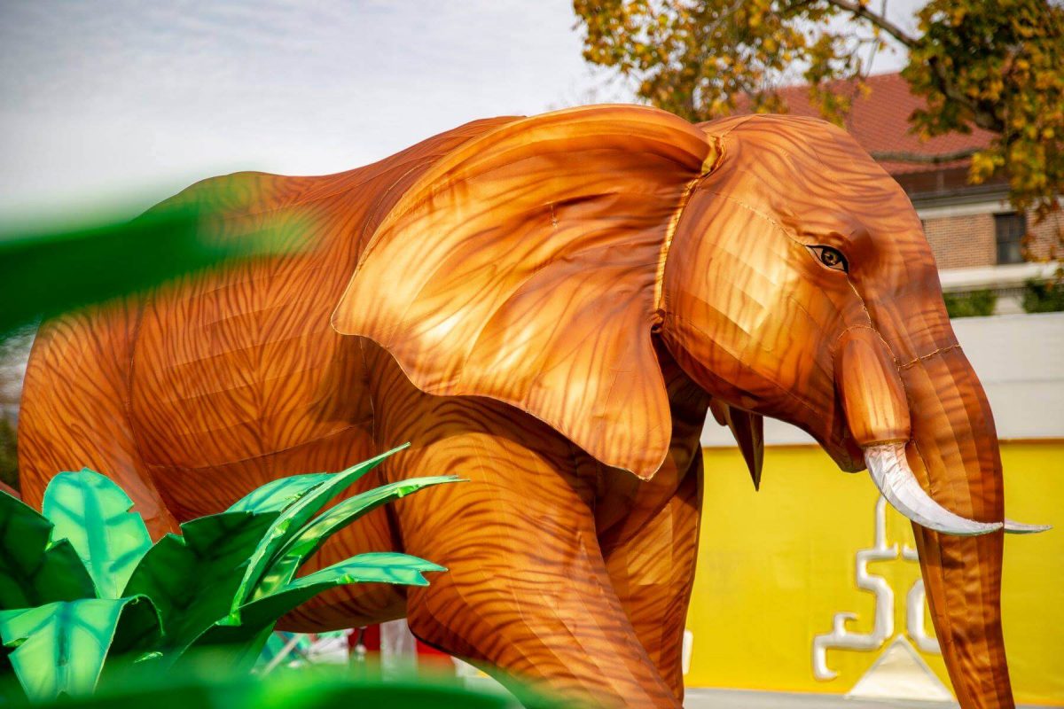 Events Up Coming NYC 1st Winter Lantern Festival Elephant