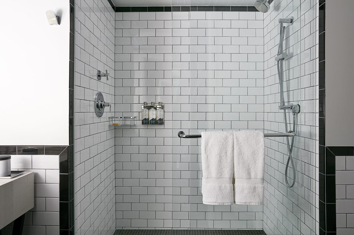 Renwick Hotel Boutique Shower