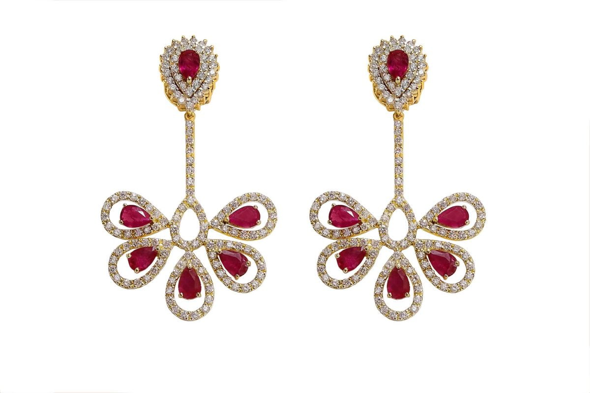 Our Experts Recaps Julls 2016 Jewelry Grifith Turquia Ruby Diamond Earring