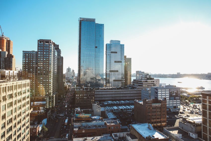 Shop NYC Wedding Fernanda Camoes Press Lounge City Sunset