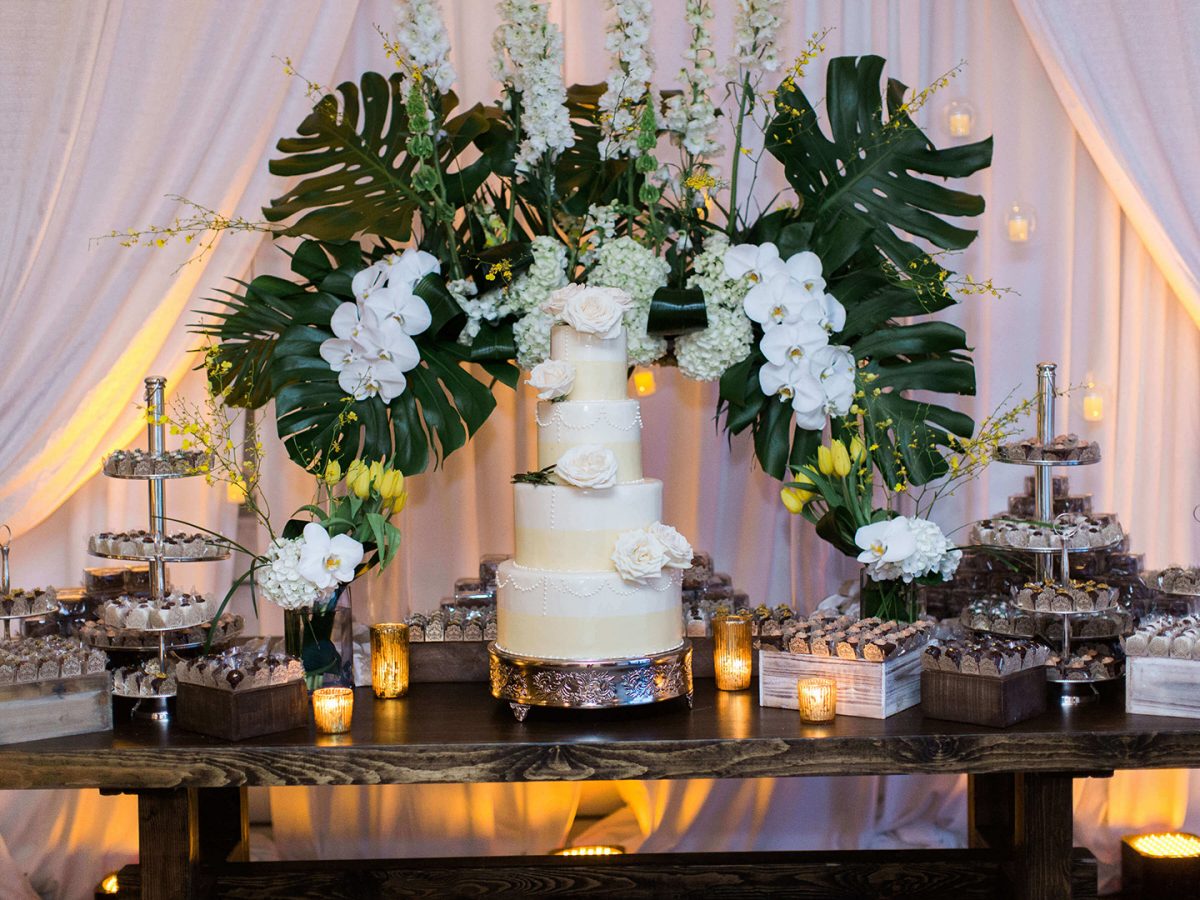 Shop NYC Wedding Kamila Almeida Gurneys Montauk Cake
