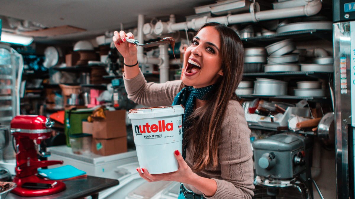 Shop Specialties Sweet Corner Bakeshop 2 Pound Chocolate Nutella Heart Fernanda Paronetto