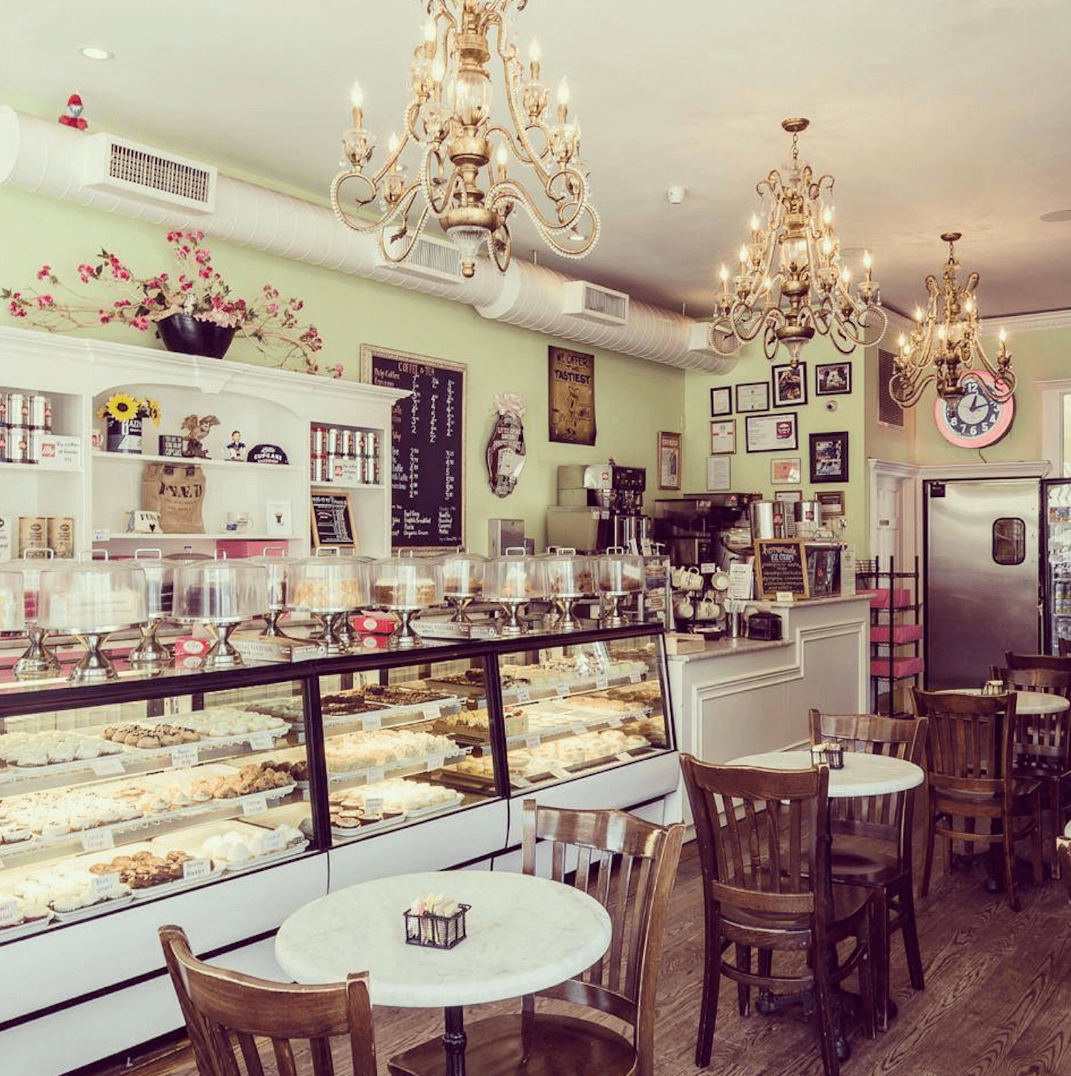 Dining Little Cupcake Bakeshop Brooklyn Seating