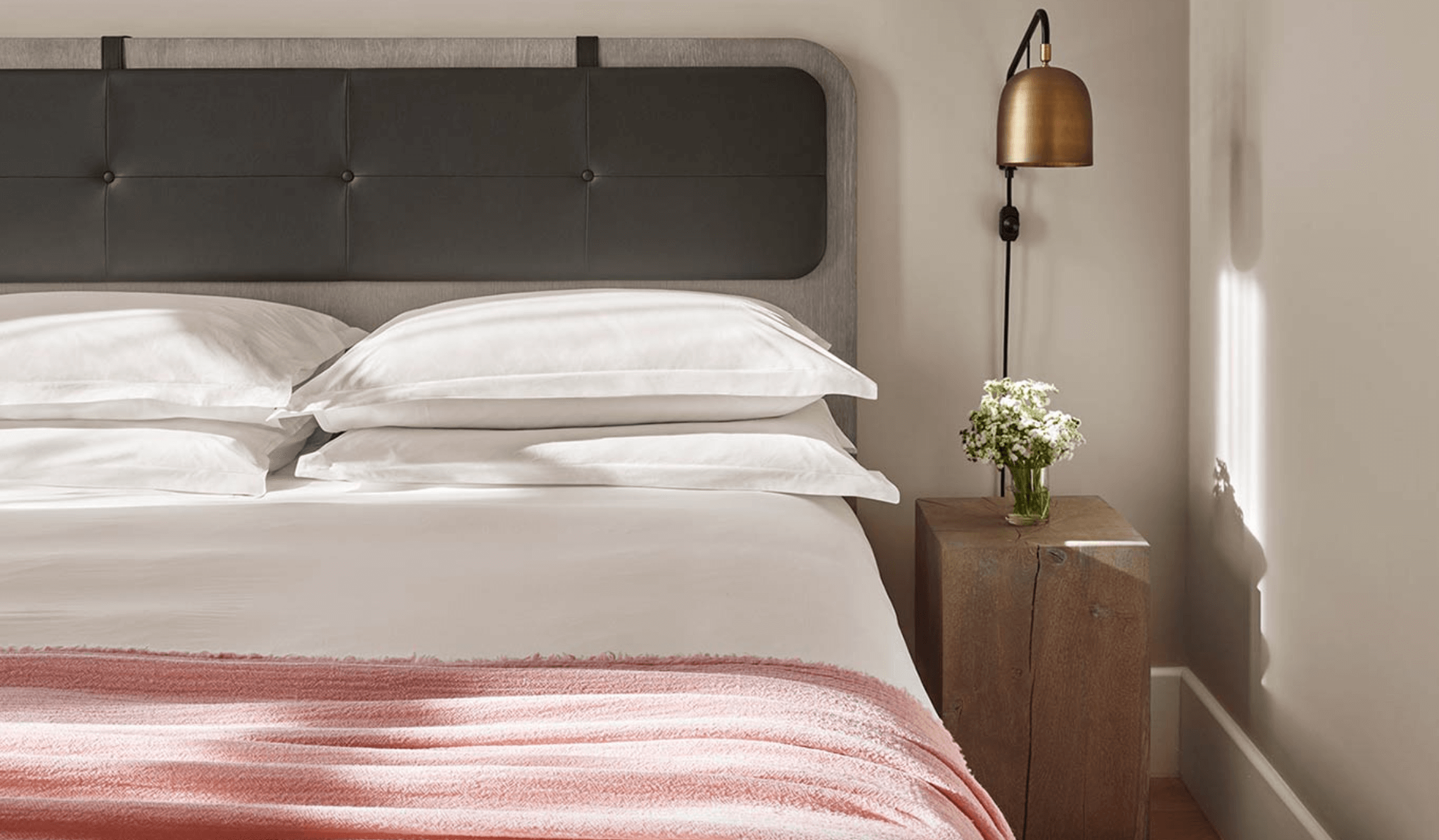 Hotels 11 Howard NY Boutique Hotel Room