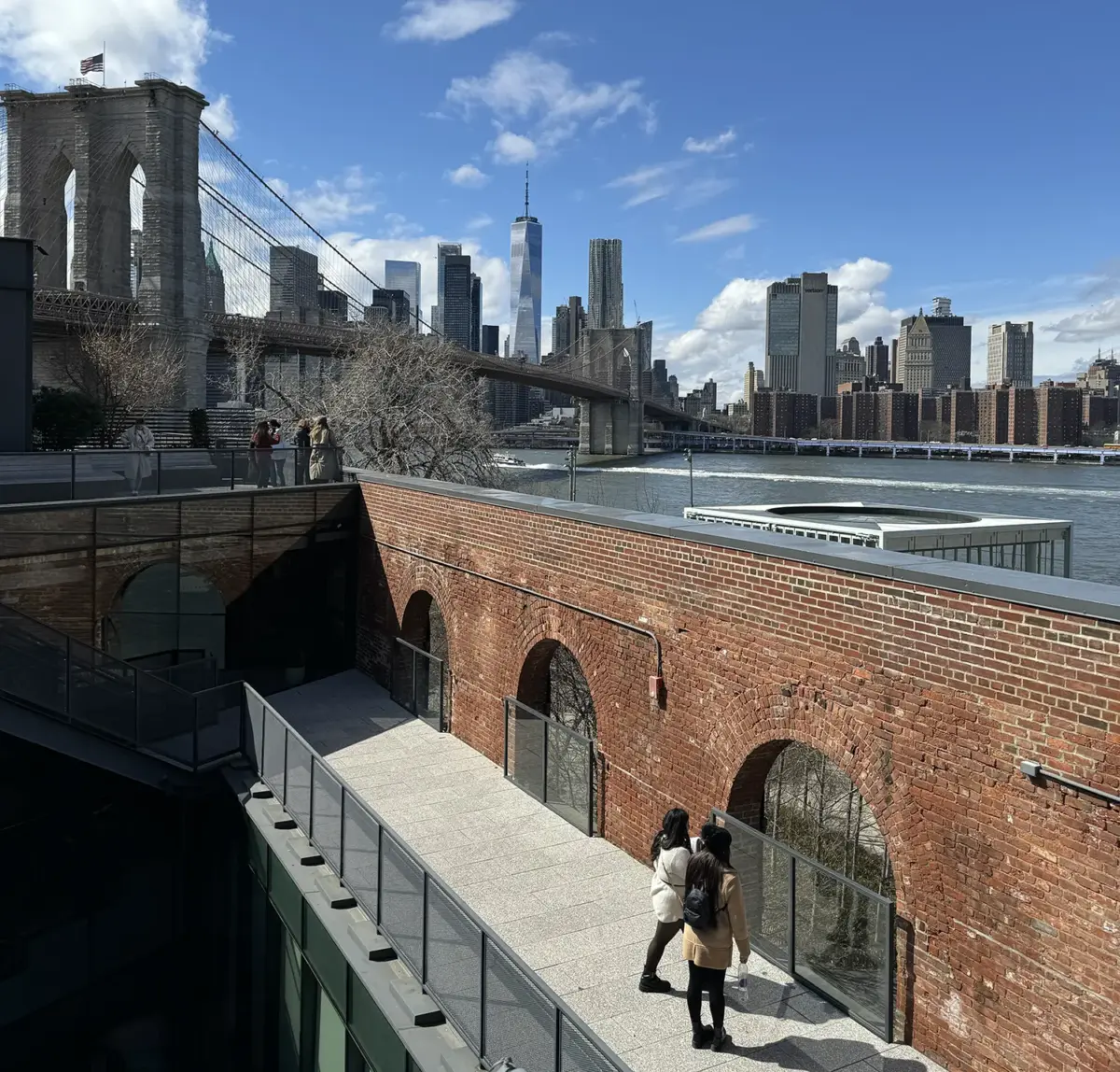View from the Rooftop of Empire Stores in Dumbo, Brooklyn, New York - NYC like a pro